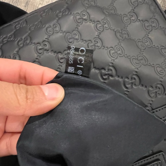 💙Gucci Leather messenger bag 💙 - Picture 10 of 14